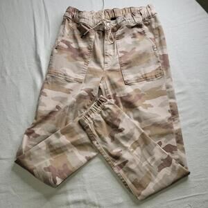 American Eagle Next Level Stretch Ankle Zip Desert Camo Jogger Women's 6 Pants
